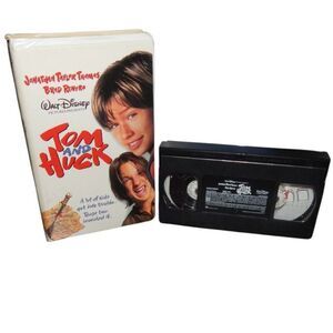 DISNEY'S TOM & HUCK Brad Renfro vintage VHS in original plastic clamshell case